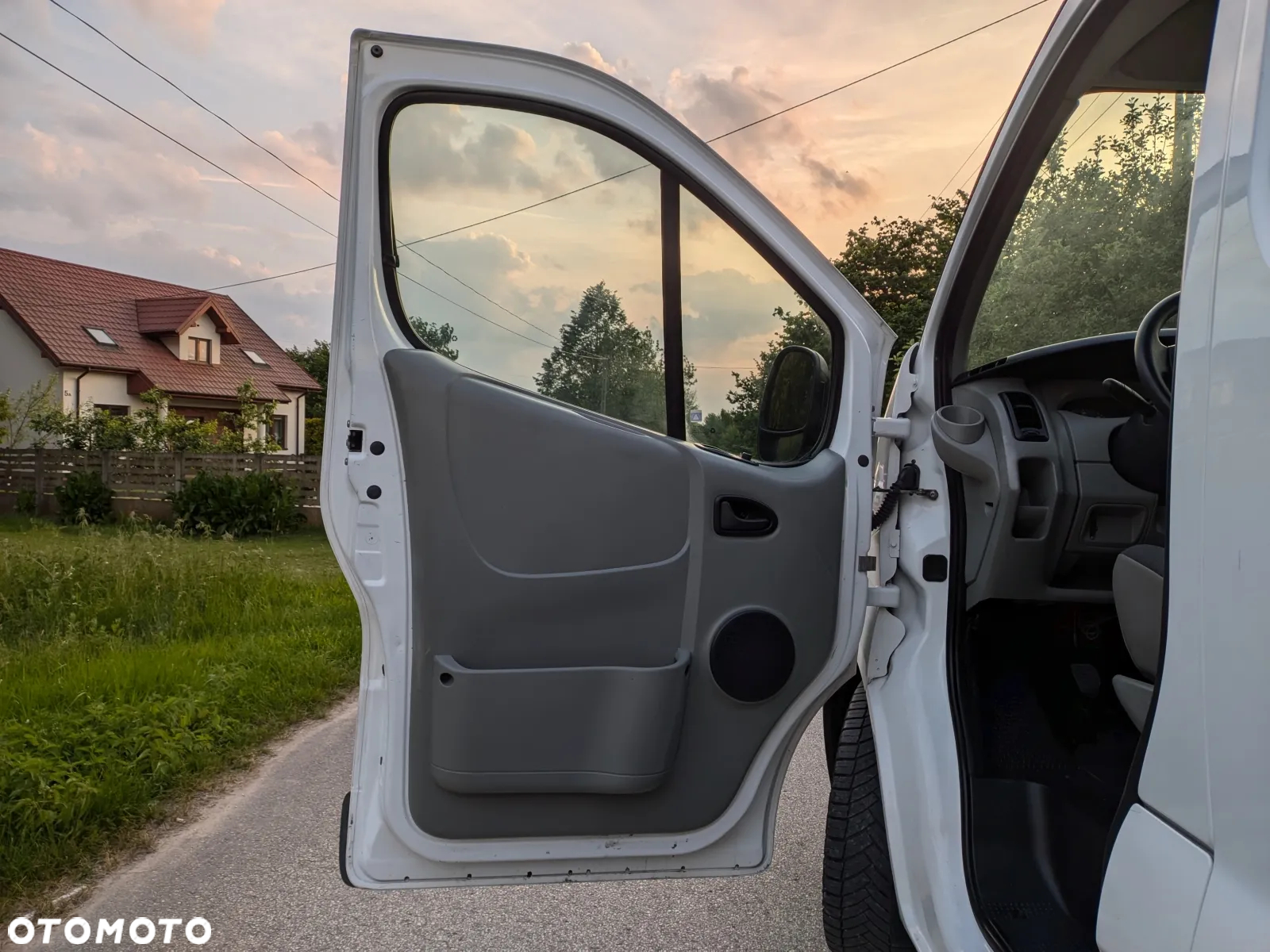 Opel VIVARO L2H1 - 10