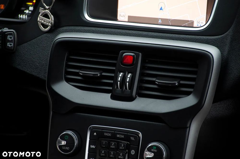 Volvo V40 D3 Drive-E Summum - 20