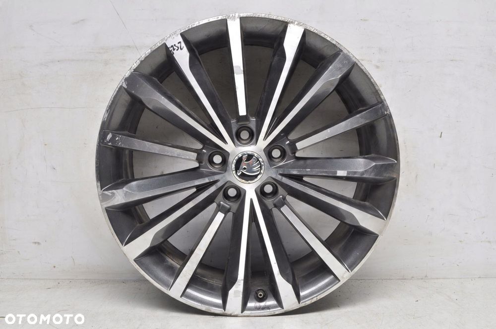 SKODA SUPERB III FELGA ALUMINIOWA R19" 8J 5X112 ET44 3V0601025AK - 1