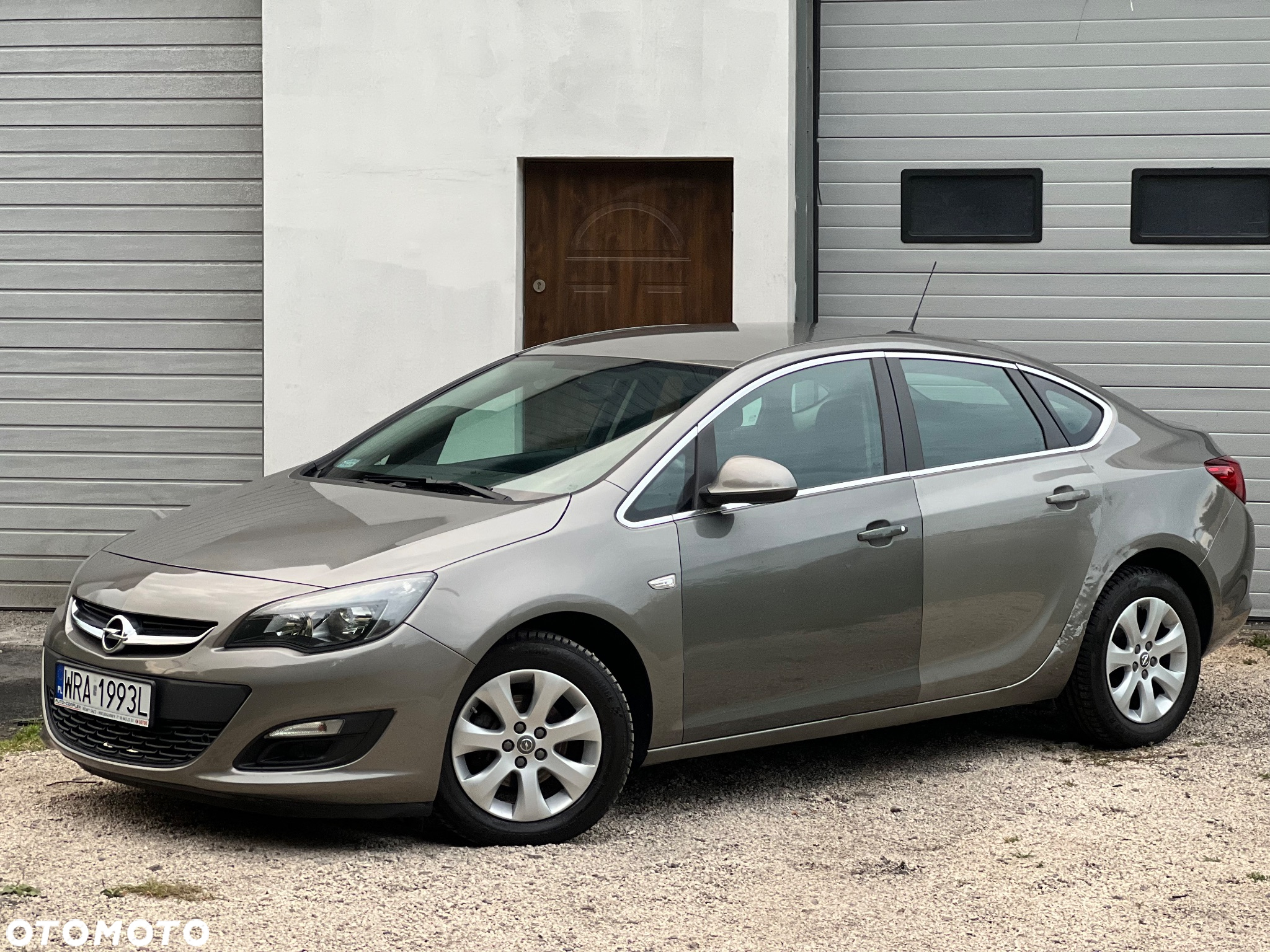Opel Astra IV 1.4 T Business S&S - 7
