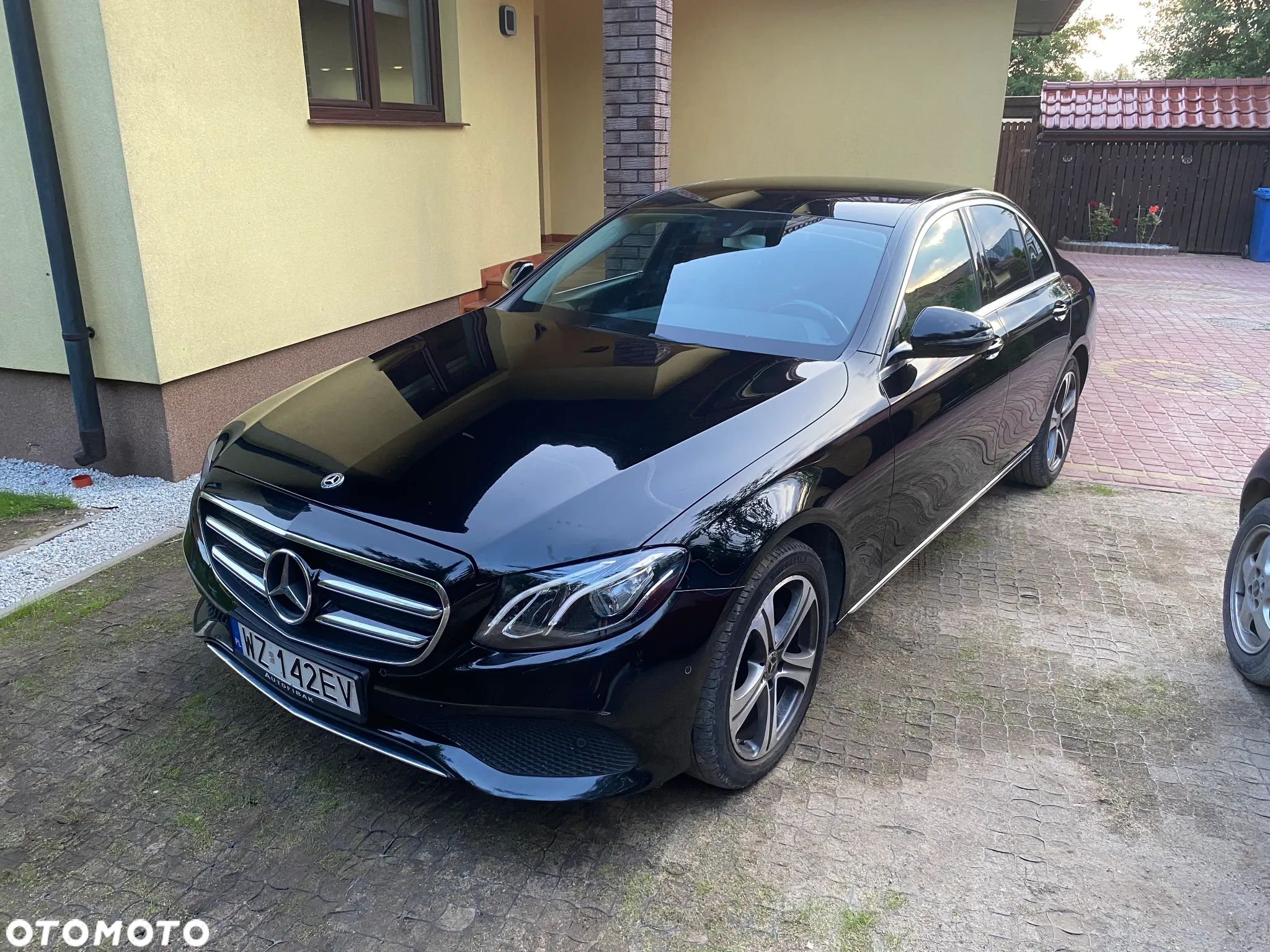 Mercedes-Benz Klasa E 220 d 4-Matic 9G-TRONIC - 1