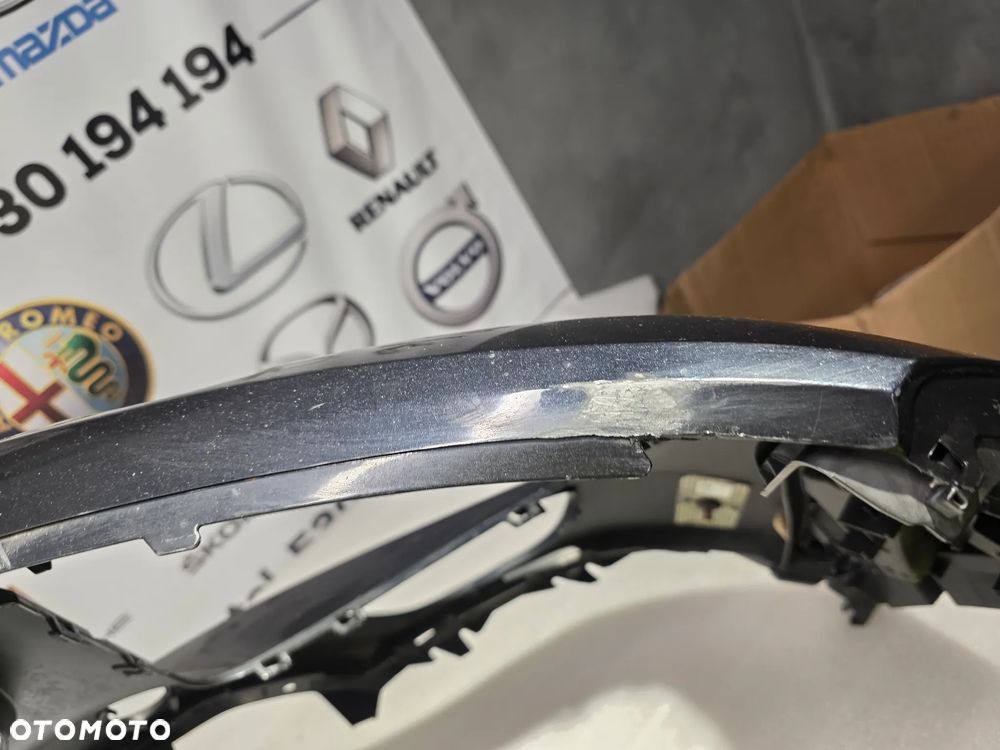 PORSCHE CAYENNE LIFT 14-18 ZDERZAK PRZEDNI PRZÓD NA SPRYSKI + 4xPDC , NR 7P5807221D , NR AUKCJI NZ1738 - 37