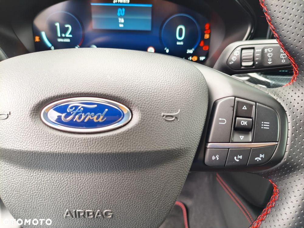 Ford Focus 1.0 EcoBoost mHEV ST-Line X - 19
