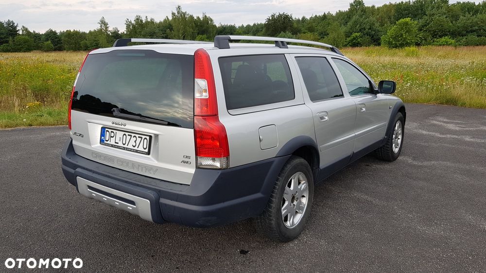 Volvo XC 70 D5 AWD Momentum - 5