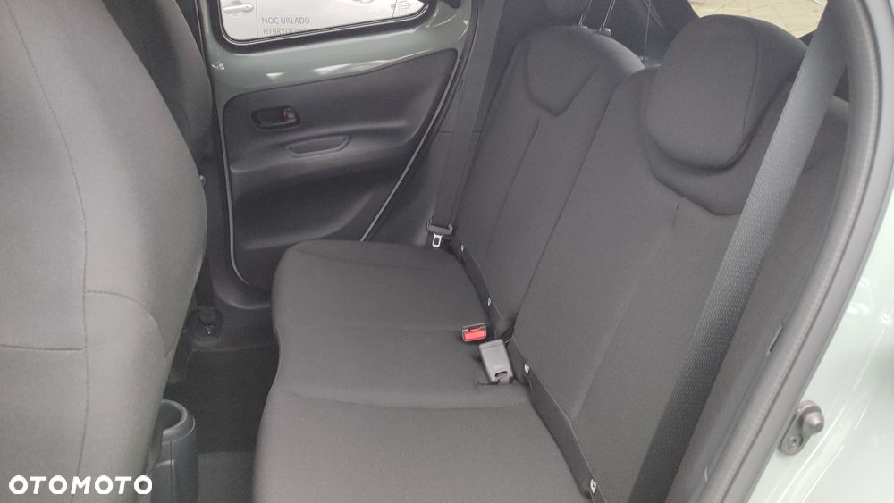 Toyota Aygo X 1.0 VVT-i Style CVT - 13