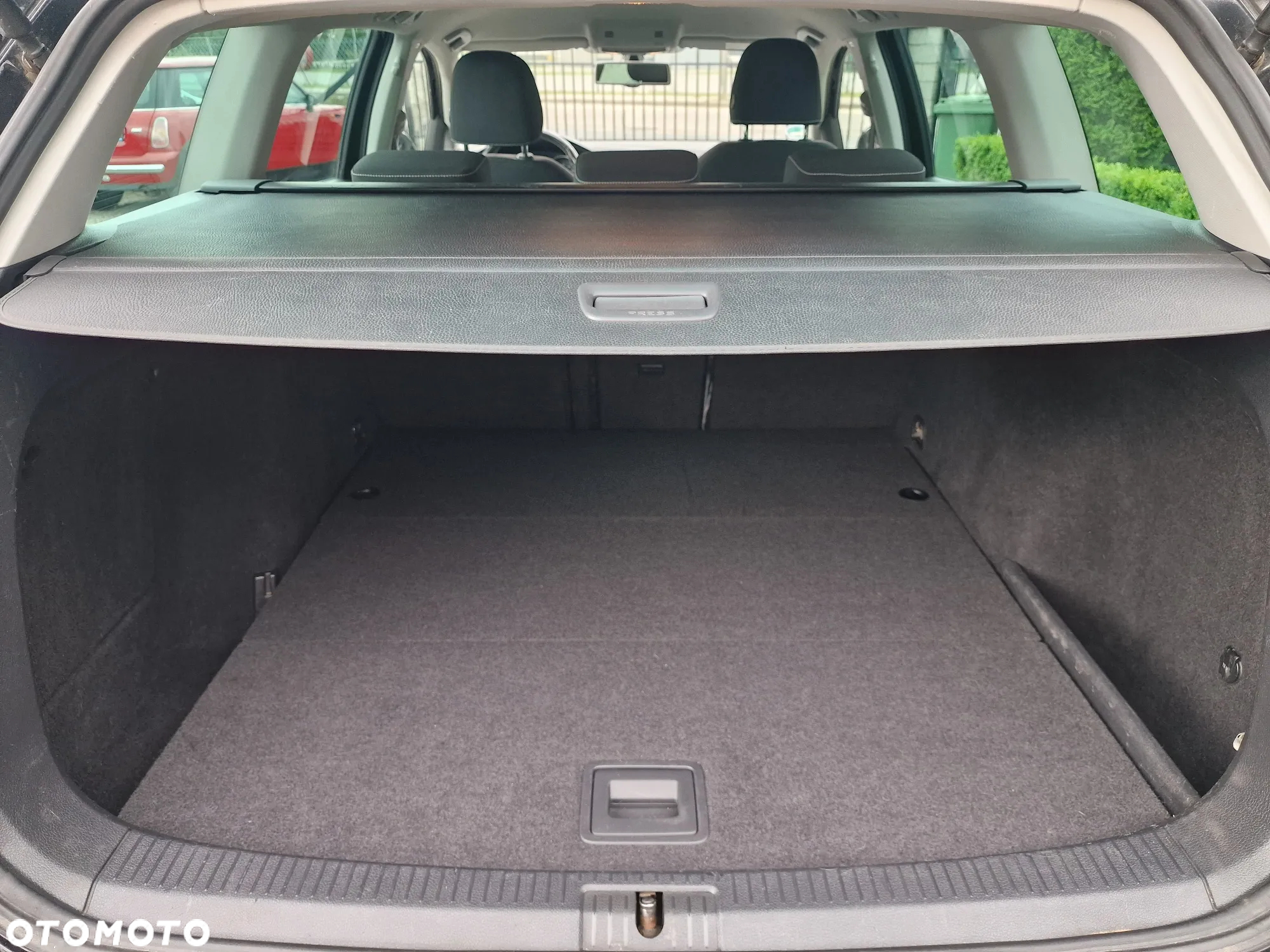 Volkswagen Golf 2.0 BlueTDI Cup - 16