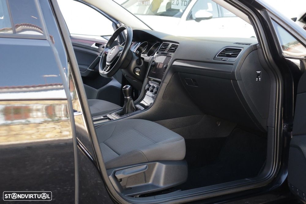 VW Golf Variant 1.0 TSI Confortline - 19
