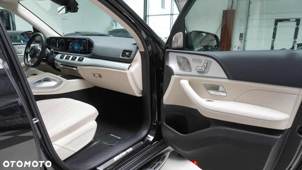 Mercedes-Benz GLS - 9