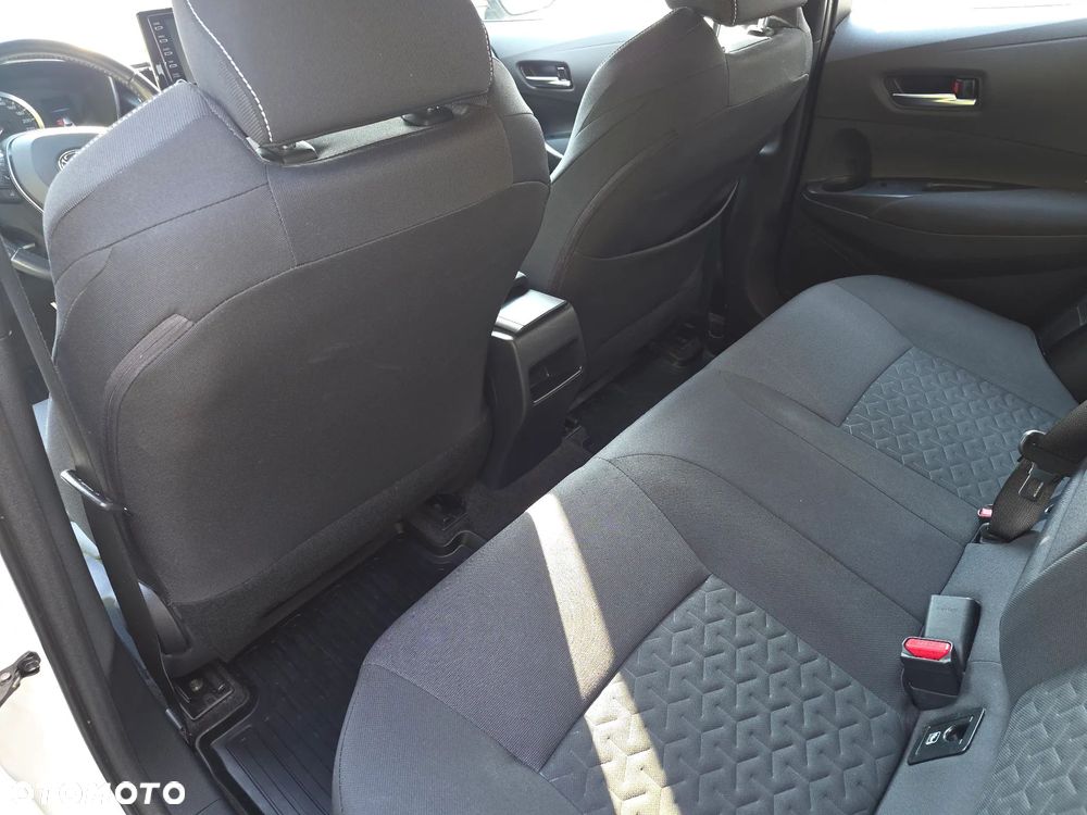 Toyota Corolla 1.8 Hybrid Comfort - 9