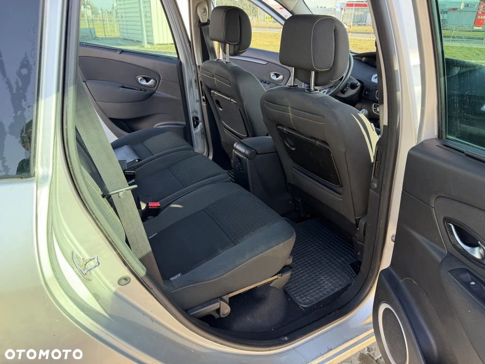 Renault Scenic - 4