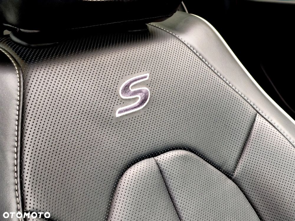 Chrysler Pacifica - 21