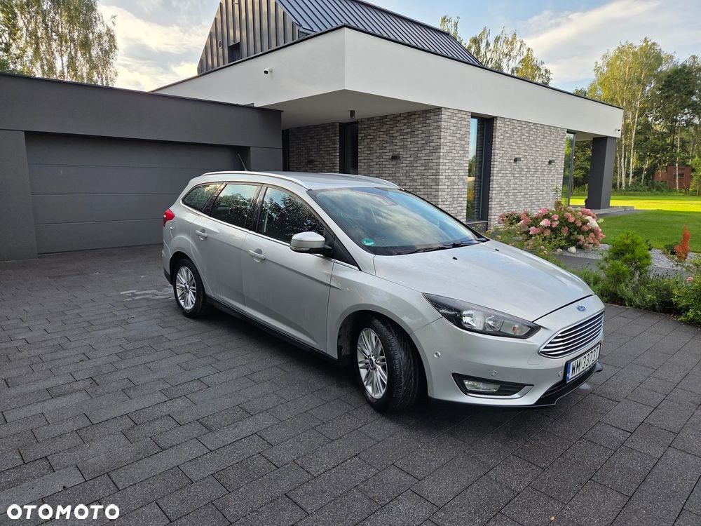 Ford Focus 1.5 EcoBoost Titanium ASS PowerShift - 1