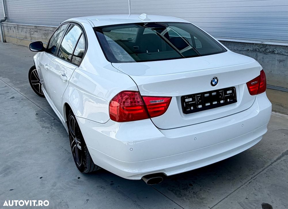 BMW Seria 3 320d DPF Edition Exclusive - 21