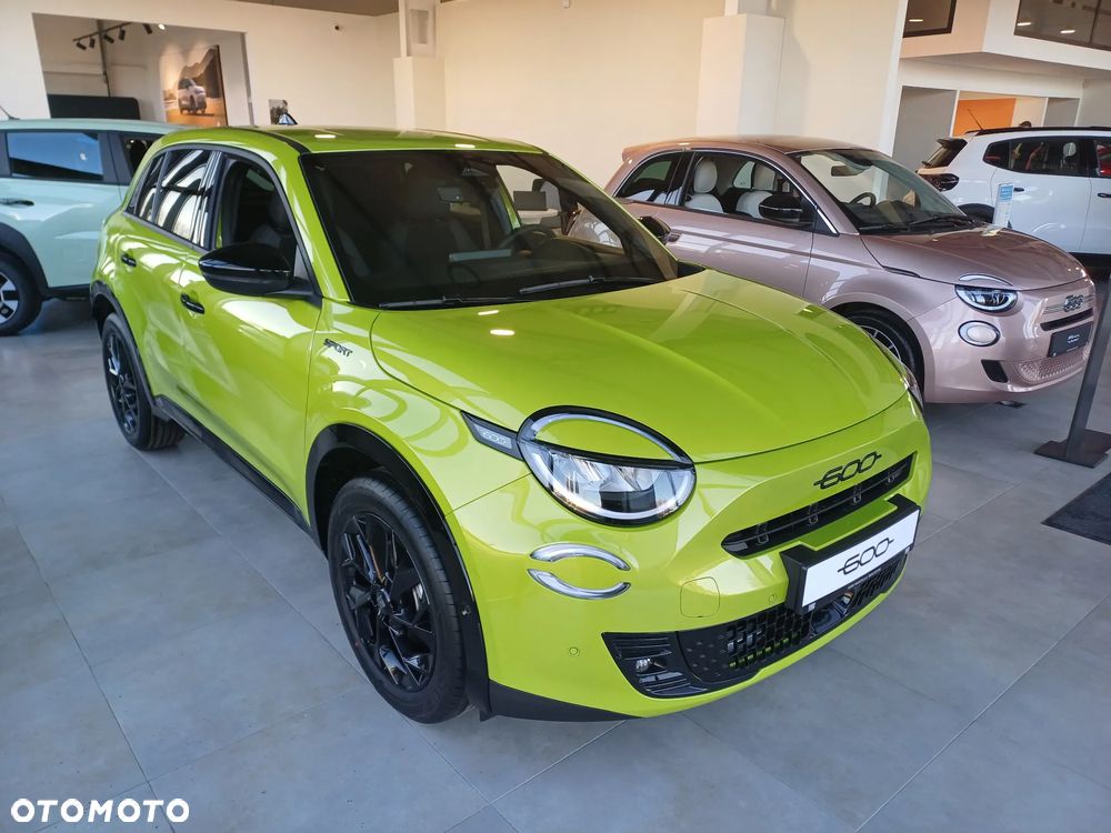 Fiat 600 1.2 Turbo Sport eDCT - 1