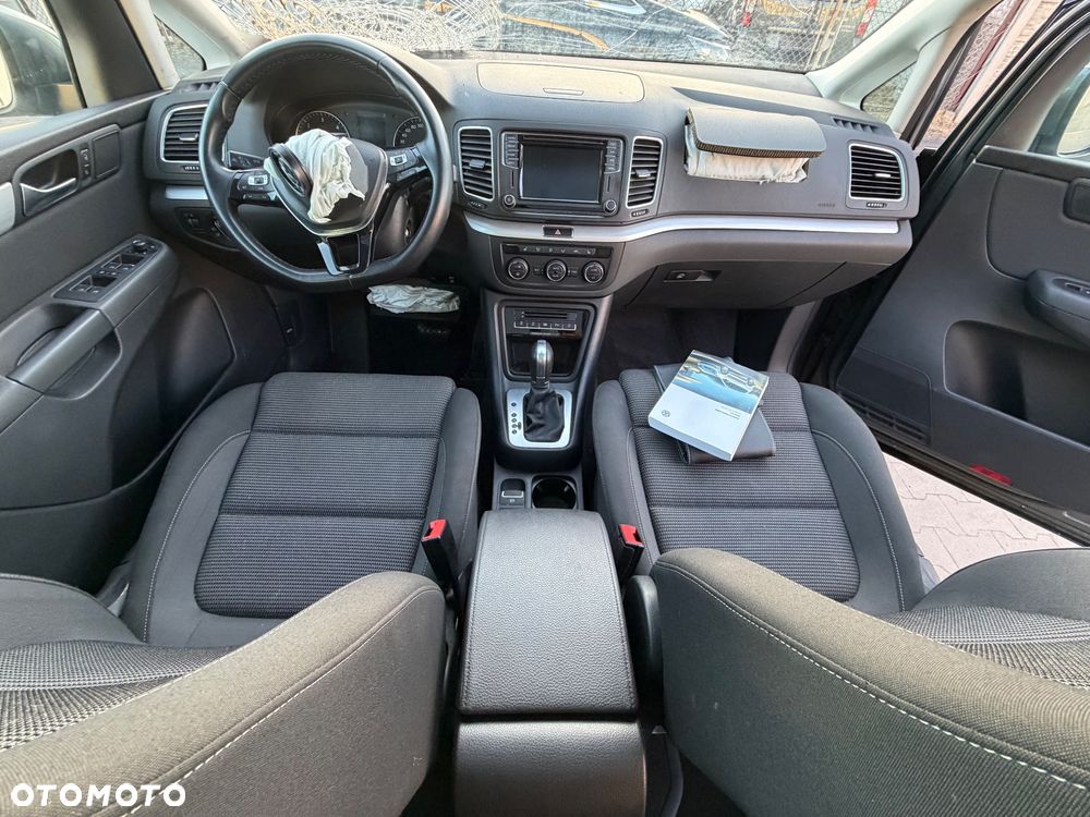 Volkswagen Sharan 2.0 TDI DSG (BlueMotion Technology) Highline - 11