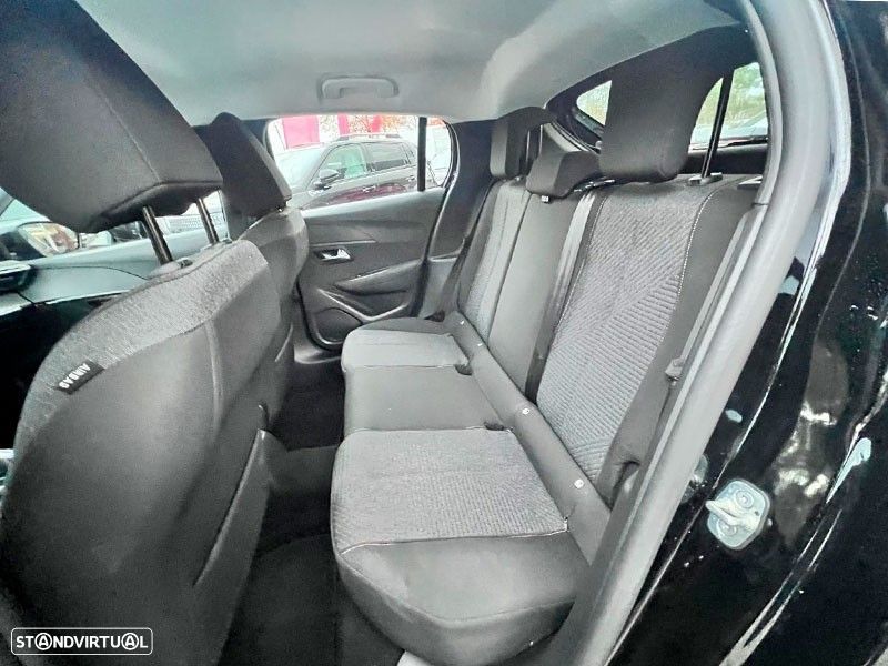 Peugeot 208 1.2 PureTech Style - 10