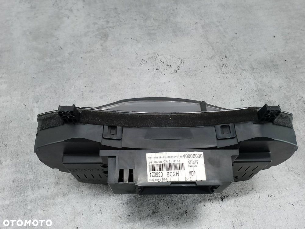 LICZNIK SKODA OCTAVIA II 1Z0920802H 1.9 TDI - 4