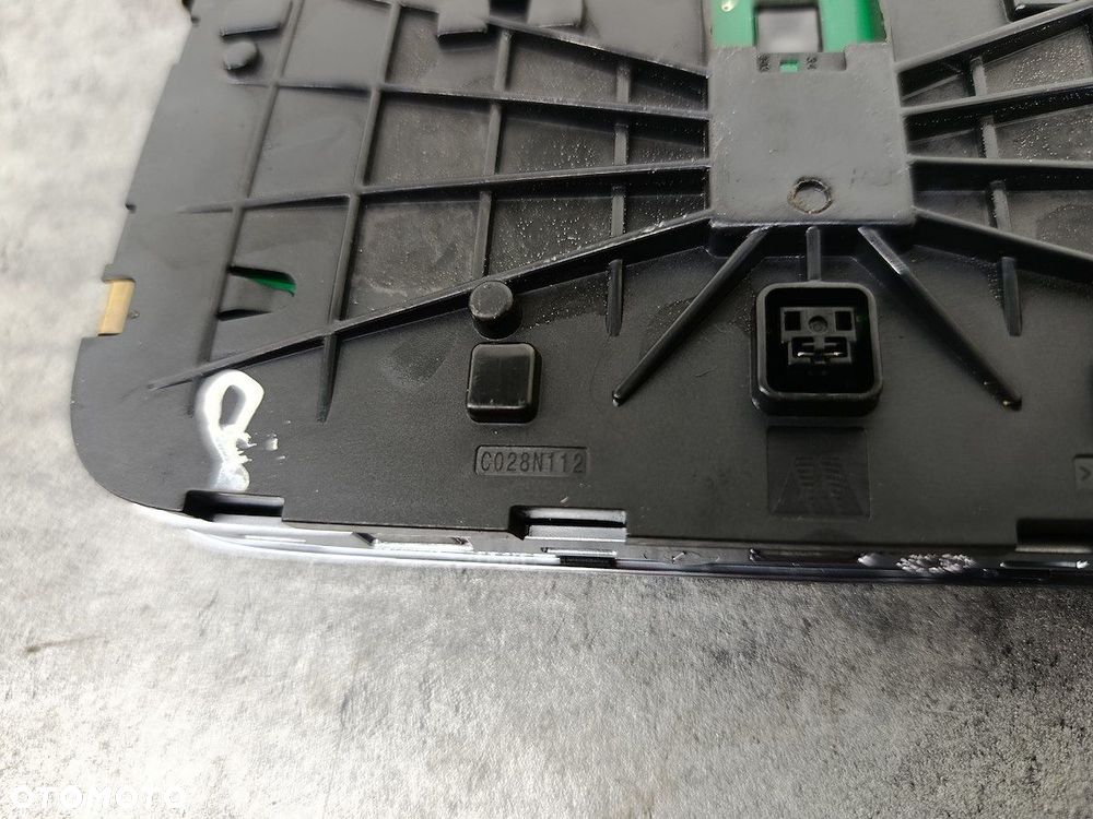 LUSTERKO KOSMETYCZNE MAYBACH X222 C028N112 - 5