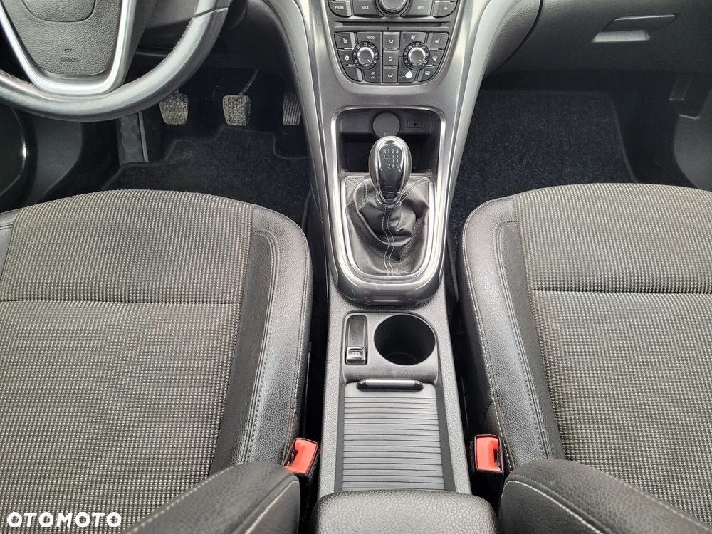 Opel Astra 1.4 Turbo Cosmo - 17