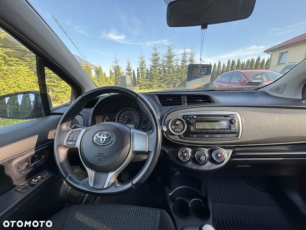 Toyota Yaris - 4