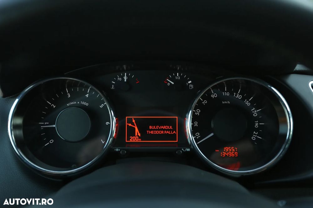 Peugeot 3008 1.2 PureTech Turbo S&S Allure - 15