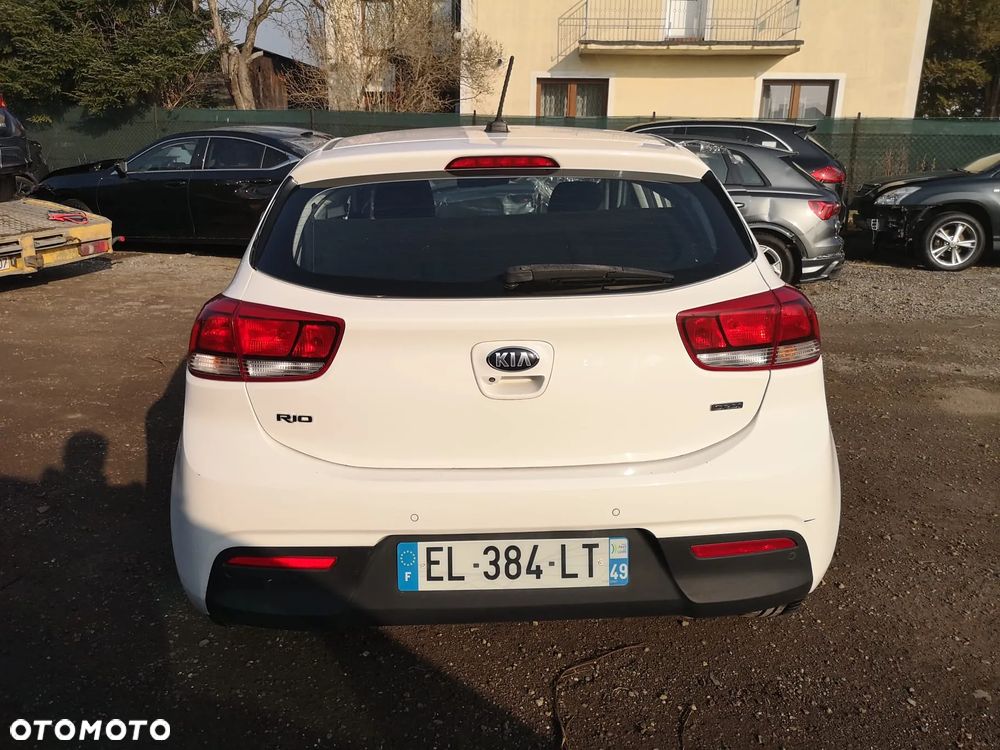 Kia Rio 1.4 crdi Business Line - 10