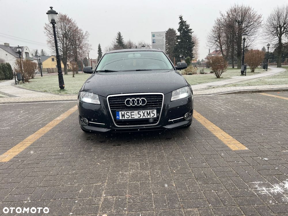 Audi A3 Sportback 1.6 TDI Ambiente - 9