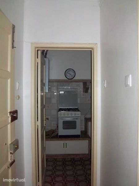 T3 MOBILADO E EQUIPADO na DAMAIA com muitos transportes - Grande imagem: 3/8