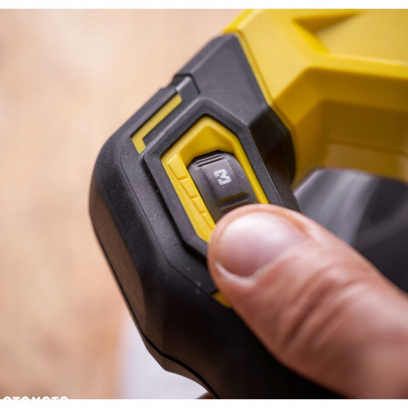 STANLEY FATMAX POLERKA SAMOCHODOWA 18V V20 BODY - 8