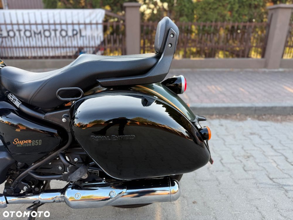 Royal Enfield Super Meteor - 23