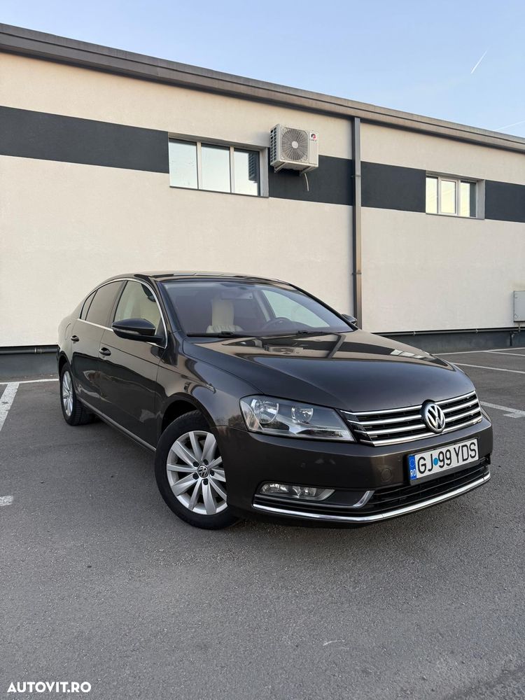 Volkswagen Passat 1.6 TDI BlueMotion Technology DSG Trendline - 1