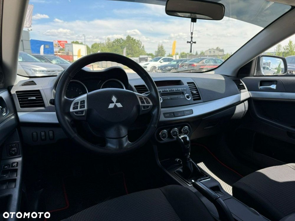 Mitsubishi Lancer - 11