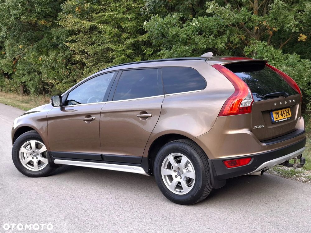Volvo XC 60 T6 AWD RDesign - 2