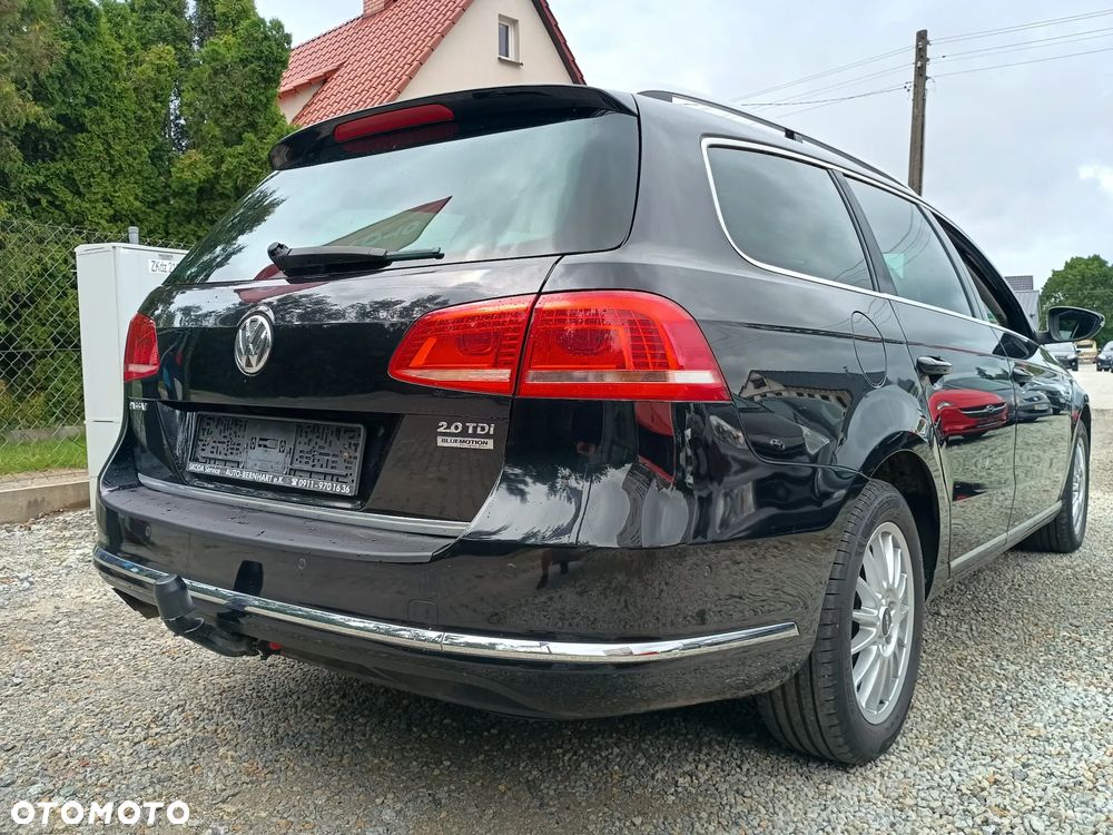 Volkswagen Passat 2.0 Blue TDI SCR Trendline - 8