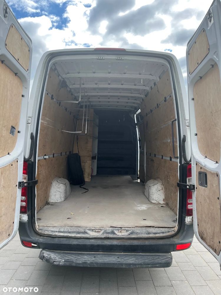 Mercedes-Benz Sprinter - 5