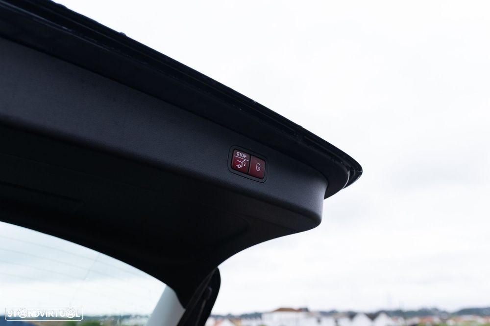 Mercedes-Benz E 300 - 10