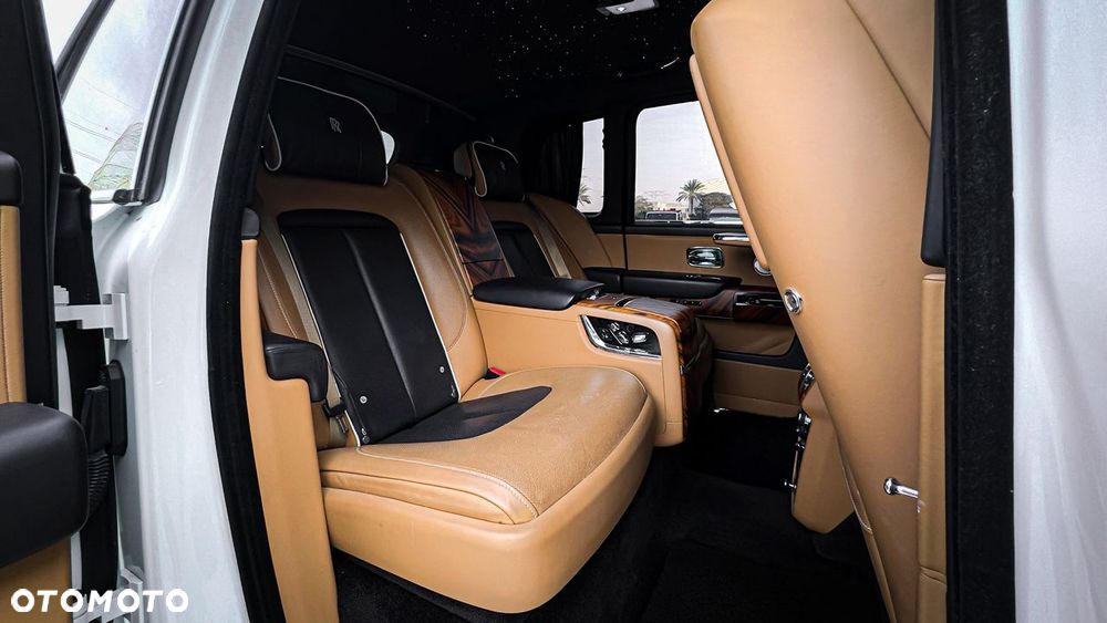 Rolls-Royce Cullinan - 17