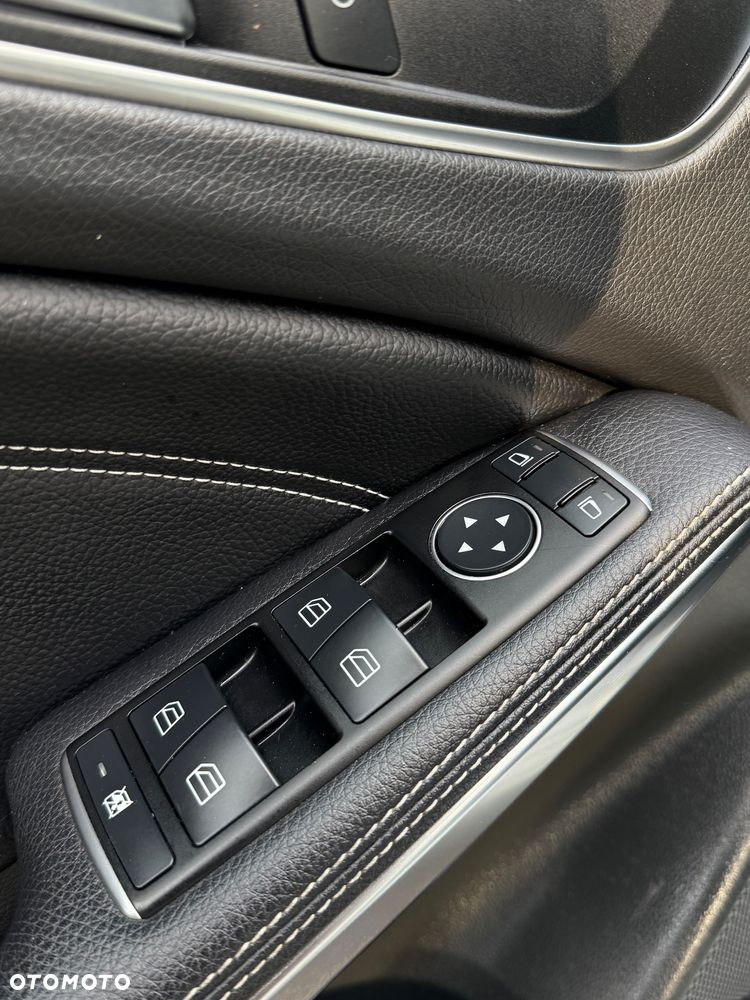 Mercedes-Benz Klasa A 220 d 4Matic 7G-DCT - 11