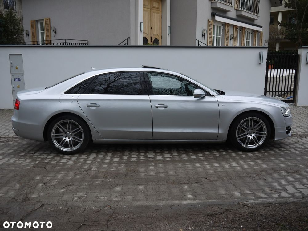 Audi A8 4.2 FSI L Quattro - 4
