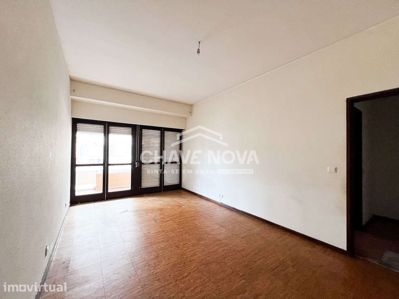 T2 c/ Varanda em Santa Marinha (Devesas) - Grande imagem: 4/16