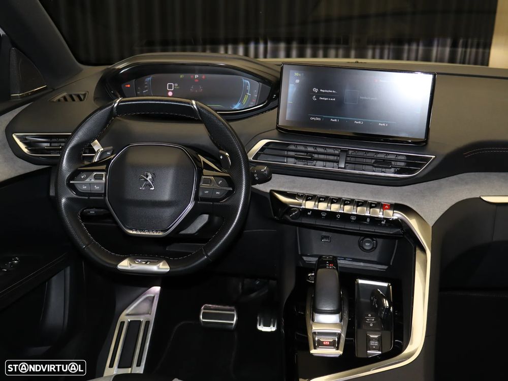 Peugeot 3008 1.6 Hybrid GT Pack e-EAT8 - 17