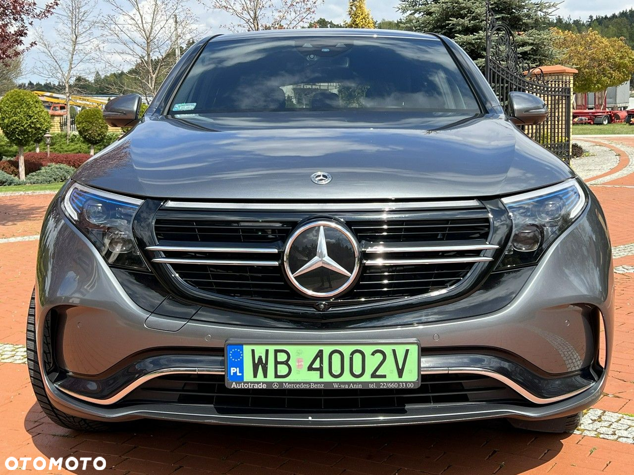 Mercedes-Benz EQC - 4