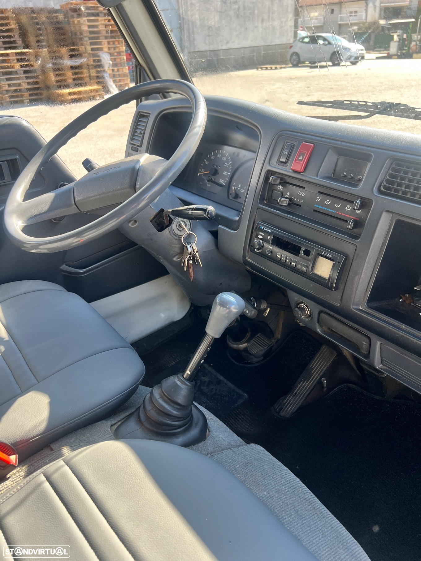 Toyota Dyna - 6