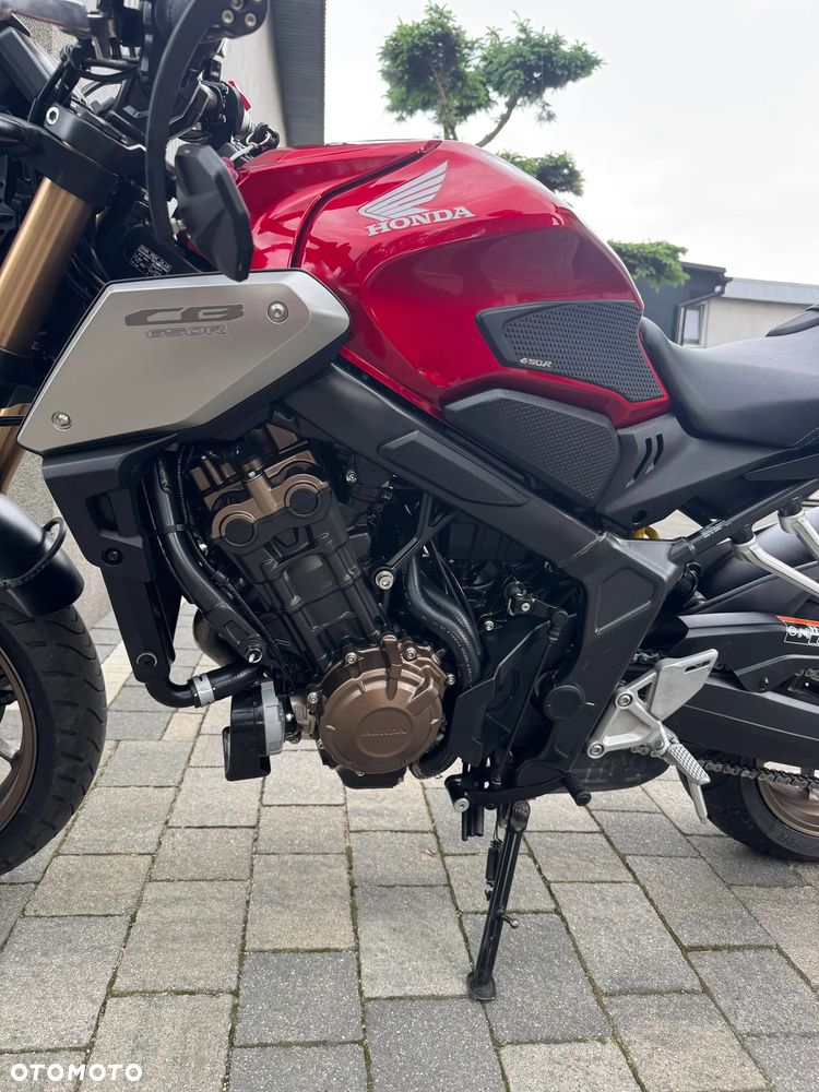 Honda CB - 33