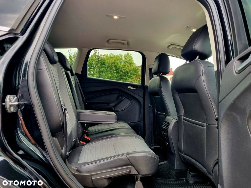 Ford Kuga 1.5 EcoBoost 2x4 Titanium - 12