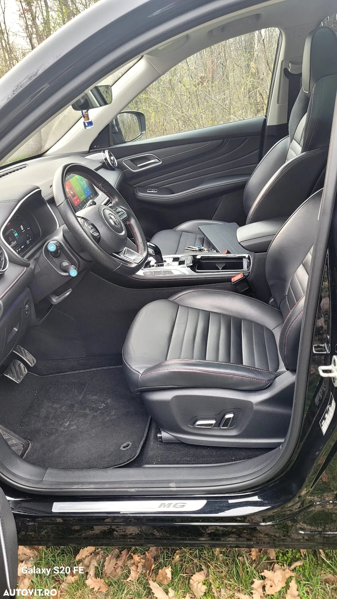MG EHS 1.5T-GDI PHEV Luxury - 28