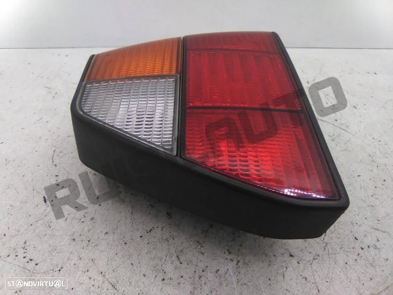 Farolim Trás Painel Direito  Vw Golf Ii (19e) [1984_1992] 1.3 C - 4