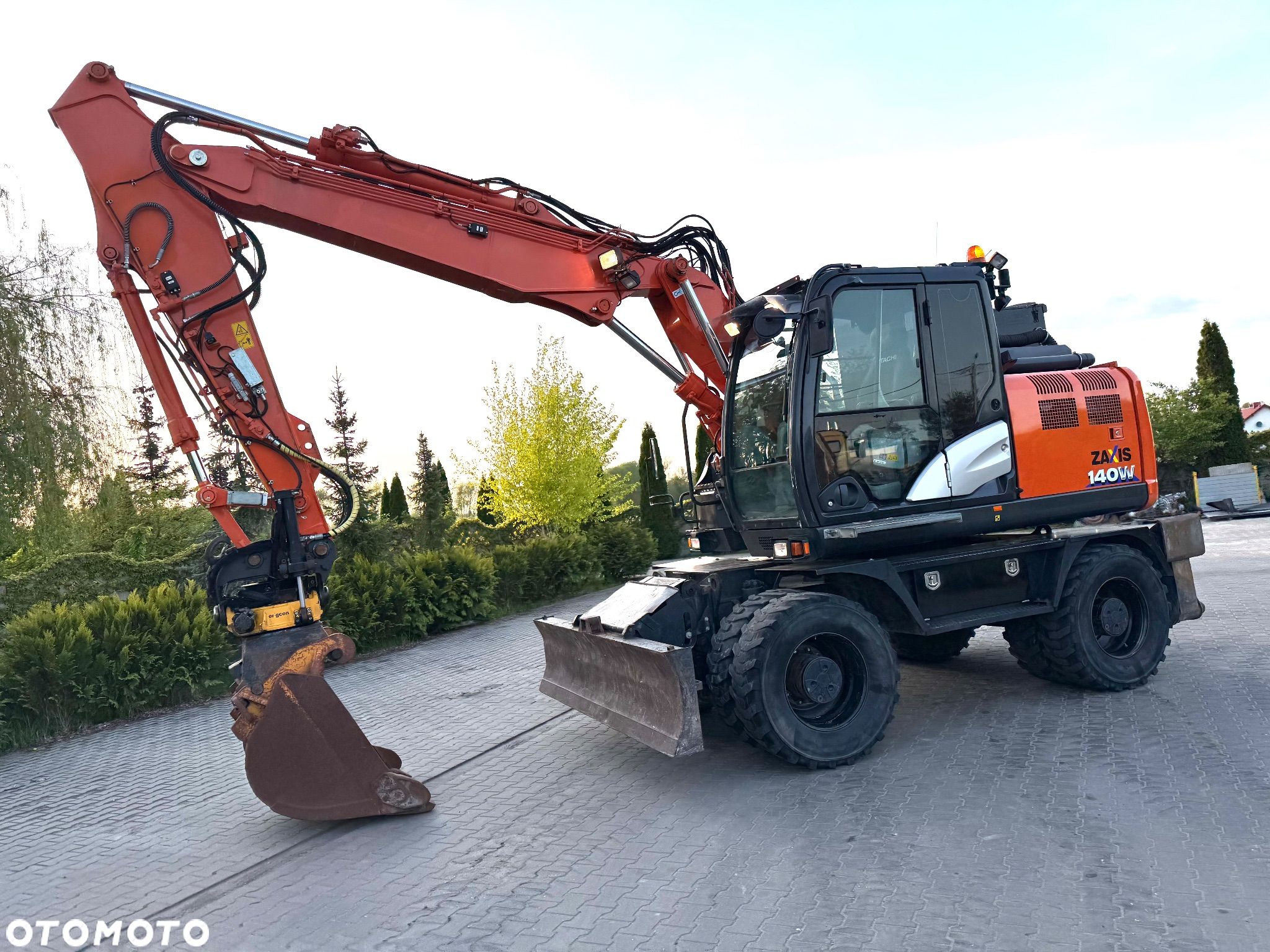 Hitachi ZX140W-6 / ZX 140 W - 1