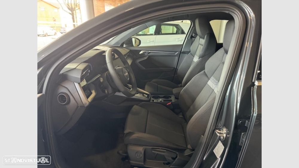 Audi A3 Limousine 30 TFSI Advanced S tronic - 8