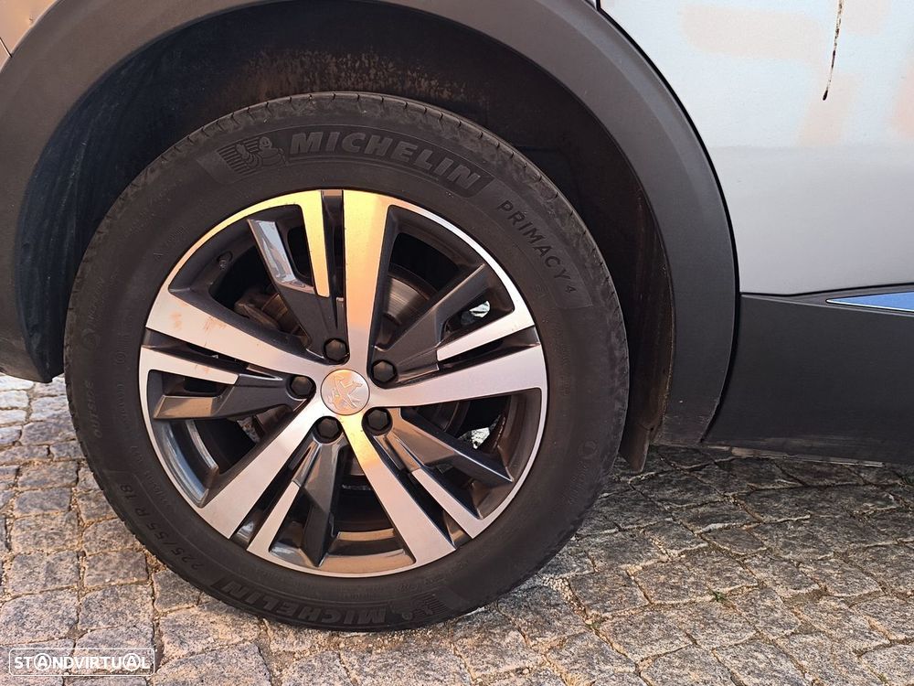 Peugeot 5008 1.5 BlueHDi Allure Pack EAT8 - 17
